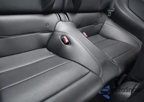 2017 Ford Mustang Ecoboost z USA, uszkodzony, nr VIN 1FA6P8TH8H5264545